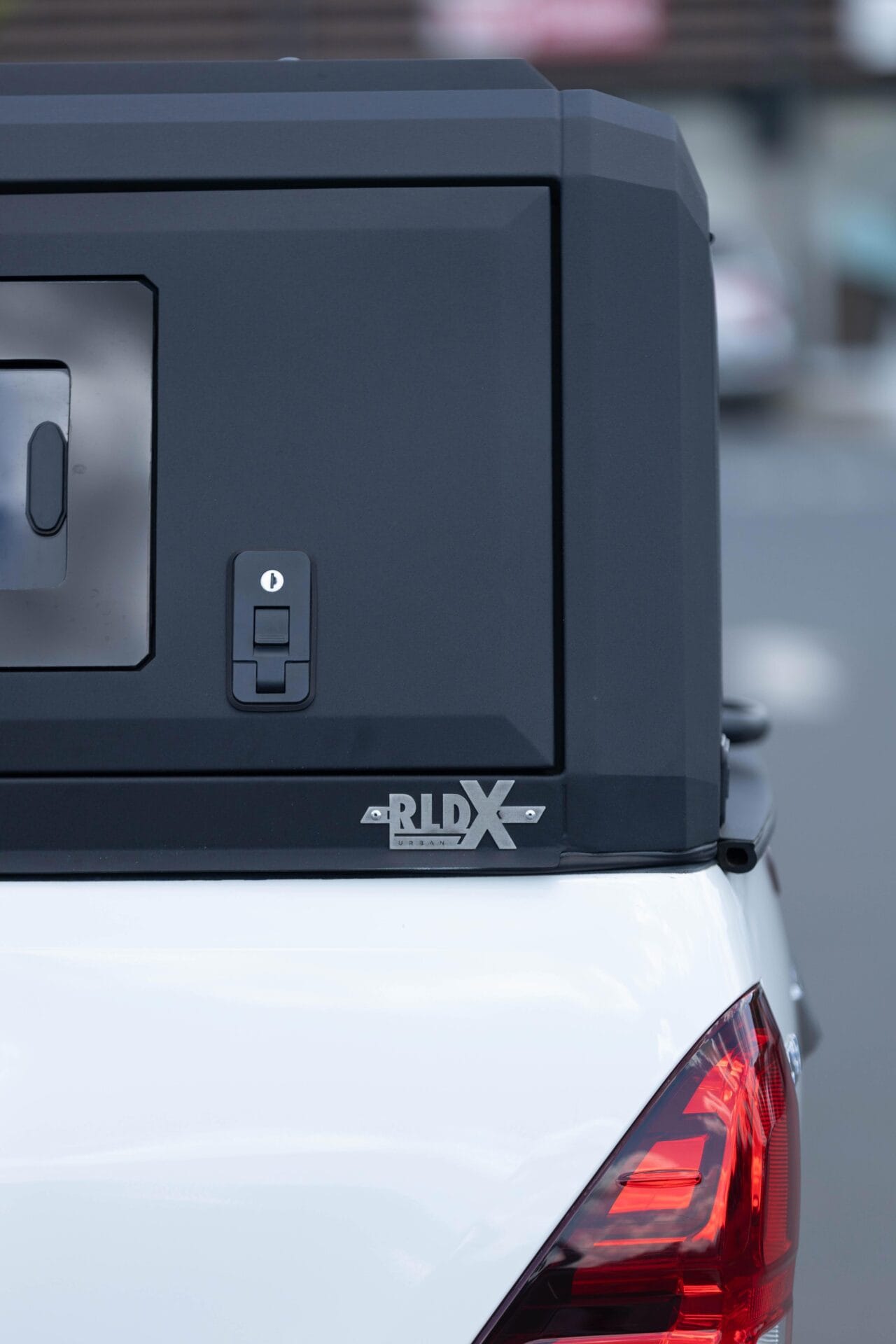 Urban X canopy fitted to a vehicle